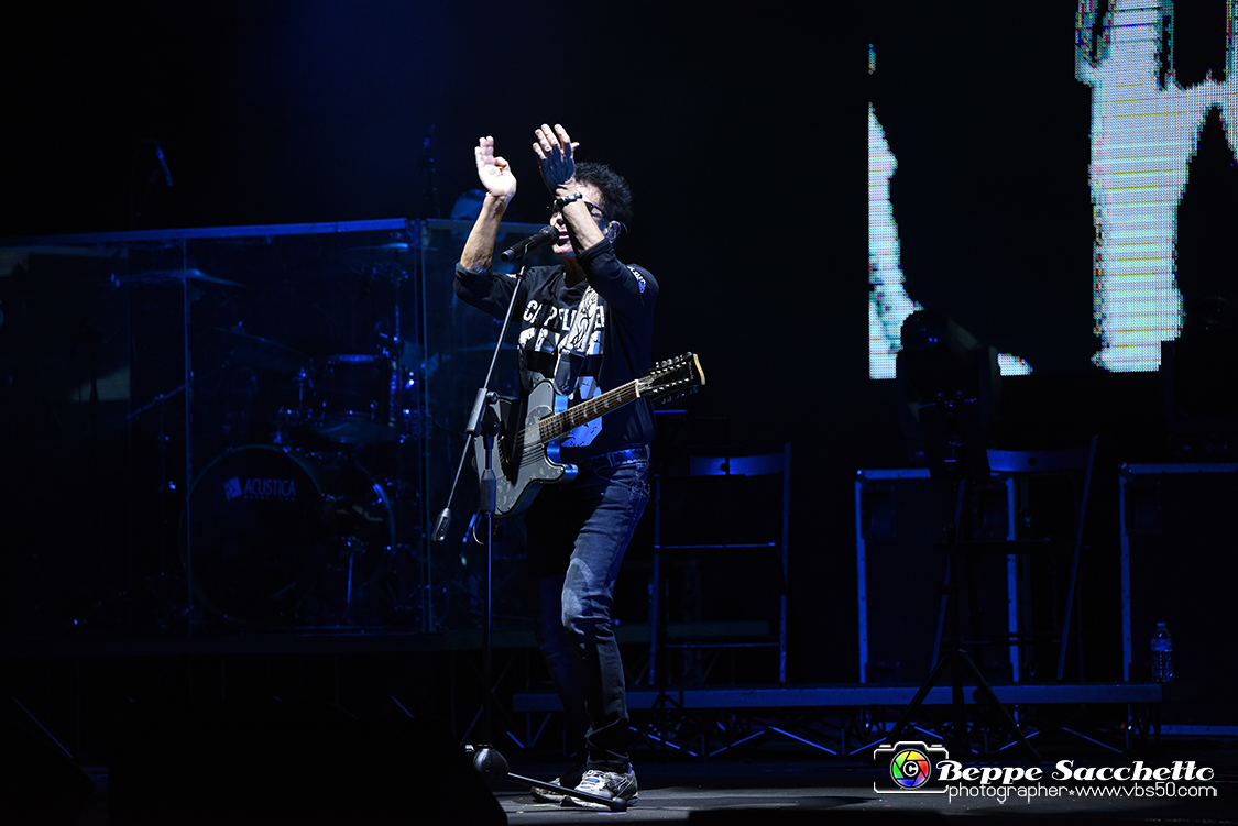 VBS_4054 - Concerto Edoardo Bennato - Peter Pan Rock 'n' Roll Tour.jpg